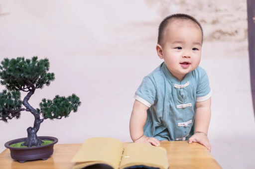 海拉尔怀孕肚子坠坠的感觉